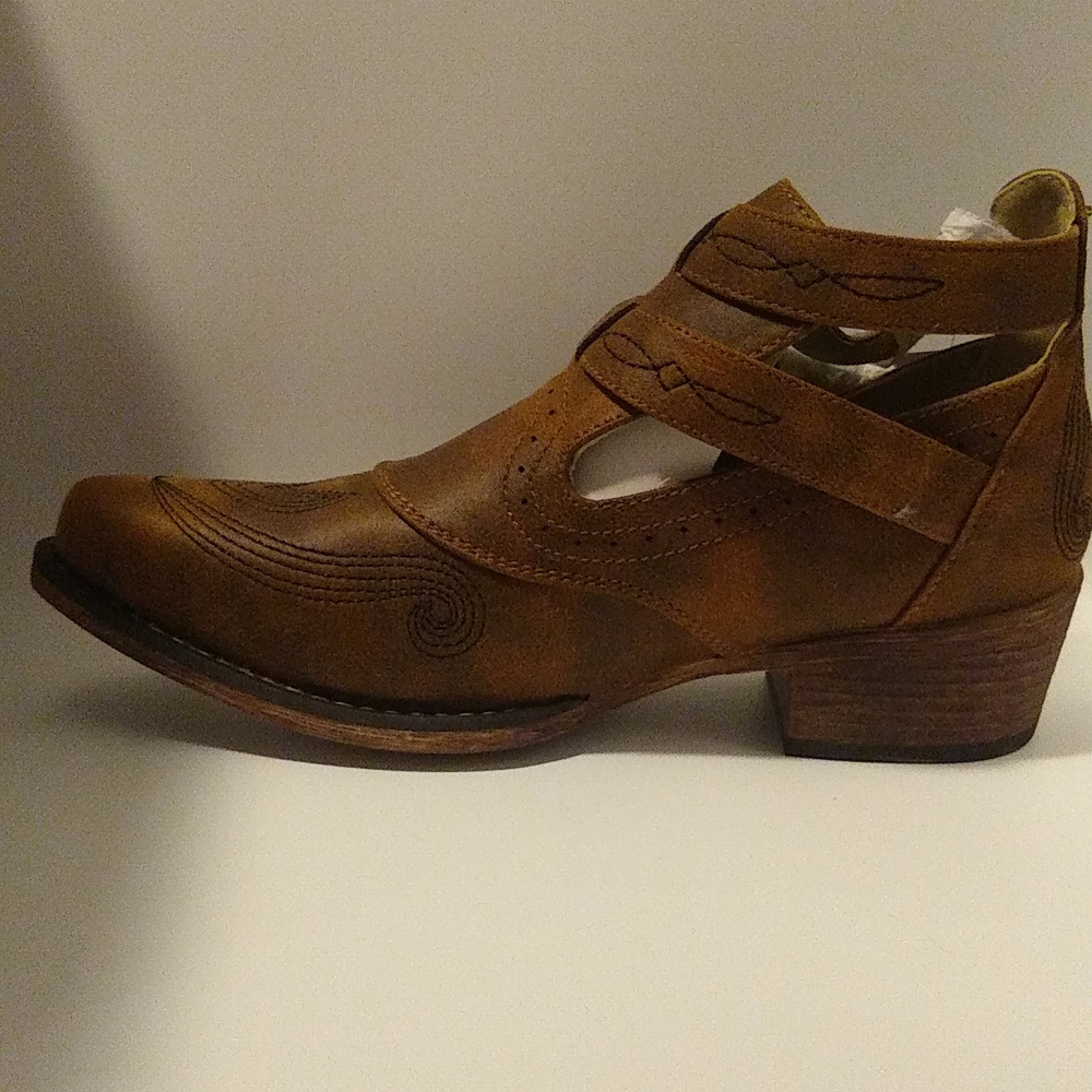 Roper Willa Shorty Boots